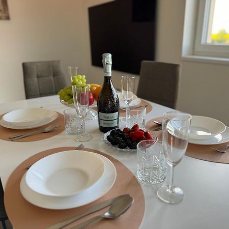 Byt Apartman 74M2 Vyhled Klid Priroda Prag Exterior foto