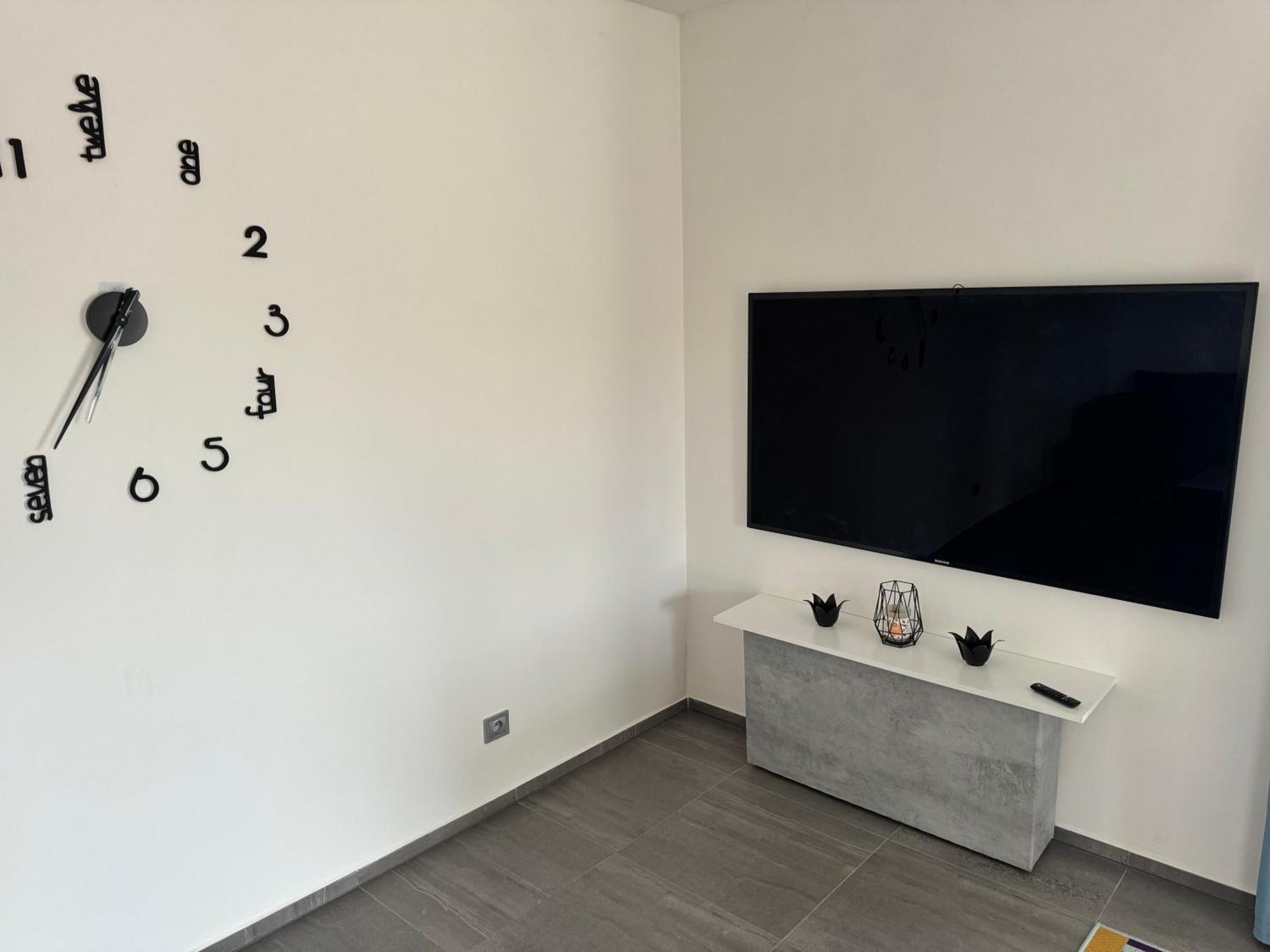 Byt Apartman 74M2 Vyhled Klid Priroda Prag Exterior foto