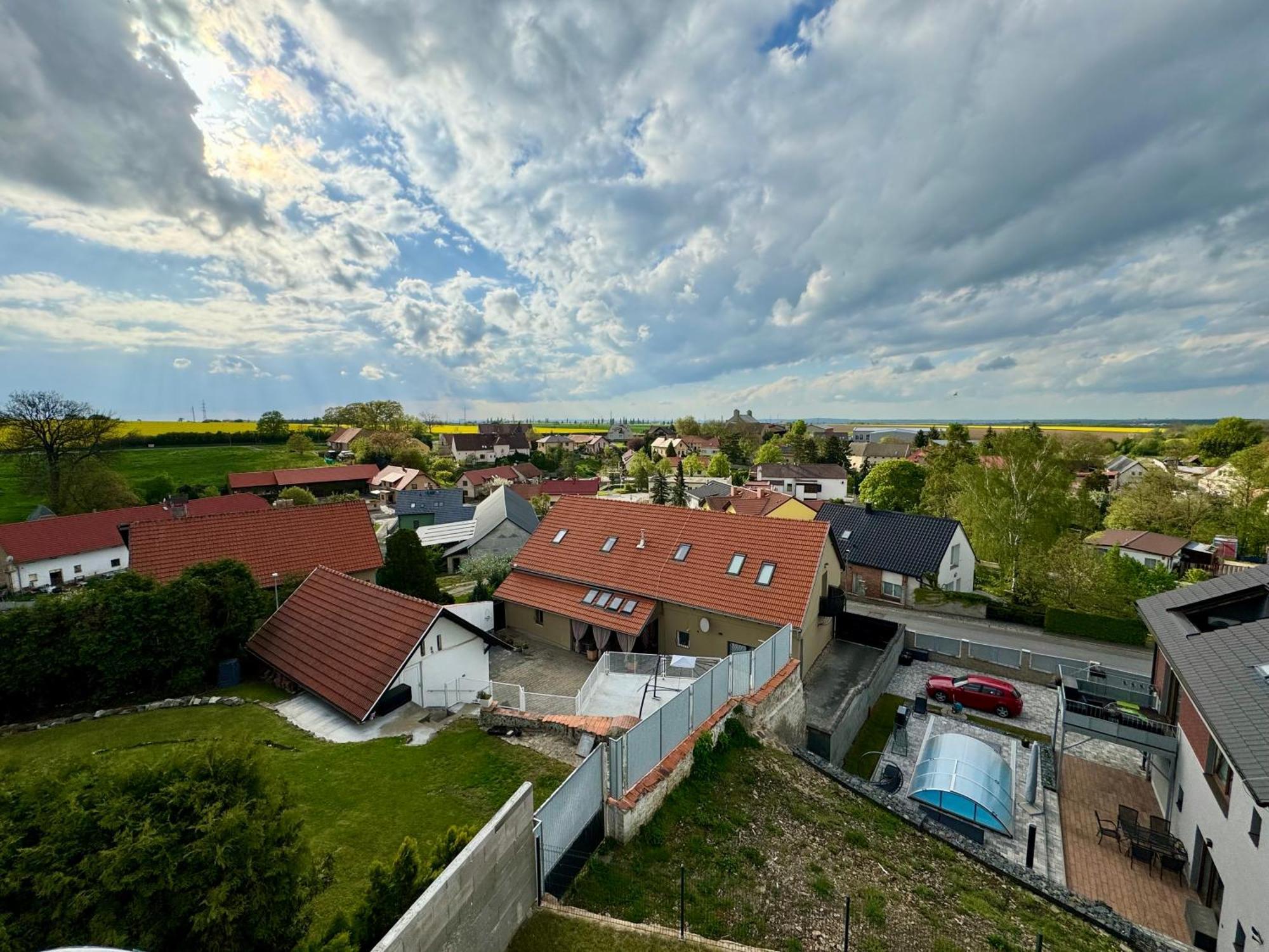 Byt Apartman 74M2 Vyhled Klid Priroda Prag Exterior foto